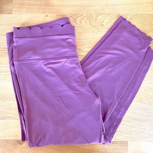 Joy Lab Scallop Detail Purple Yoga Legging Size L